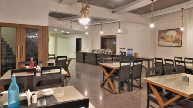 Om Sanctuary Resort By Pinks Hospitality Rupawati Экстерьер фото